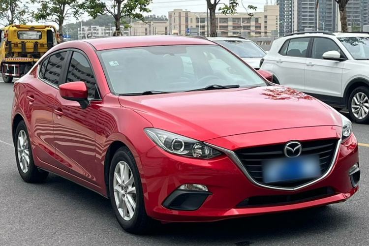 Used Mazda 3 Axela 2014 Sedan 1.5L Automatic Comfort Model Exterior 2