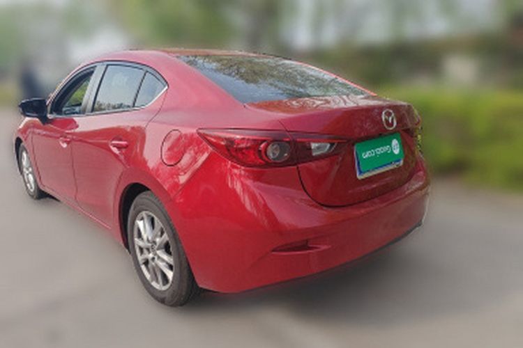 Used Mazda 3 Axela 2014 Sedan 1.5L Automatic Luxury Model Exterior 2
