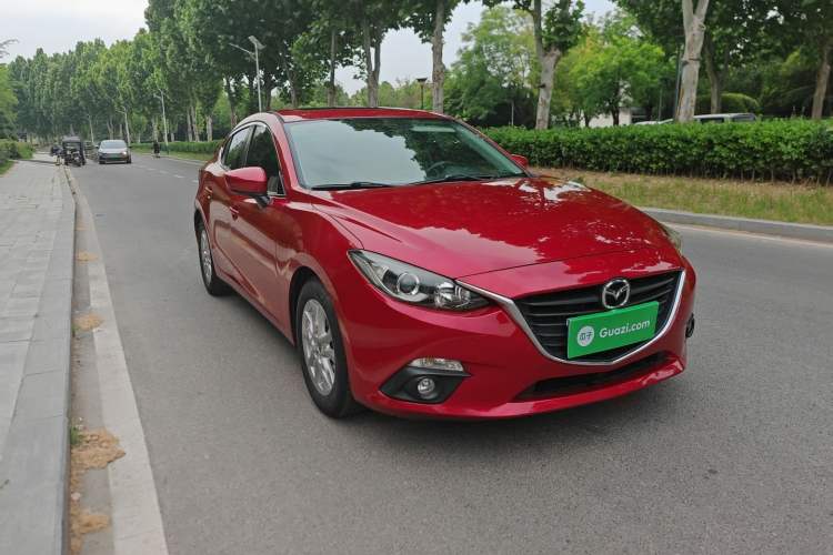 Used Mazda 3 Axela 2014 Sedan 1.5L Automatic Luxury Model Exterior 2