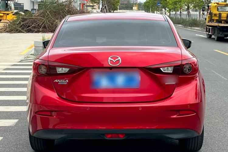 Used Mazda 3 Axela 2014 Sedan 1.5L Automatic Comfort Model Exterior 4