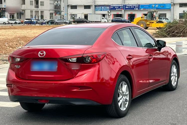 Used Mazda 3 Axela 2014 Sedan 1.5L Automatic Comfort Model Exterior 5