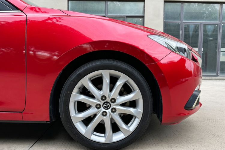Used Mazda 3 Axela 2014 Sedan 2.0L Automatic Sport Model Exterior 6