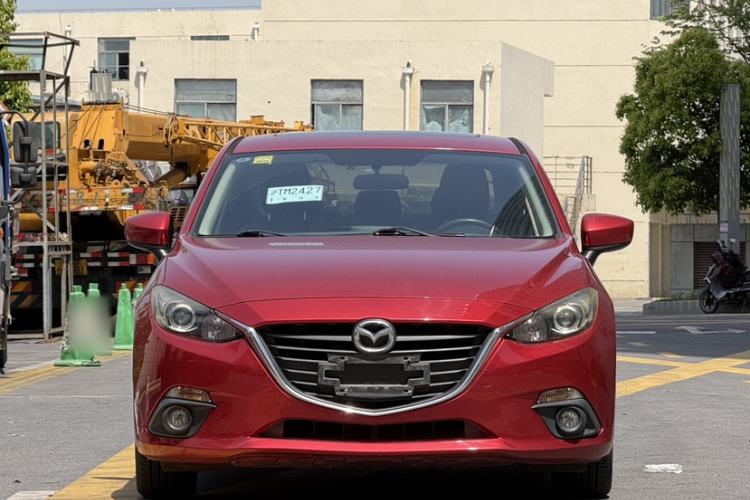 Used Mazda 3 Axela 2014 Sedan 1.5L Automatic Luxury Model Exterior 6