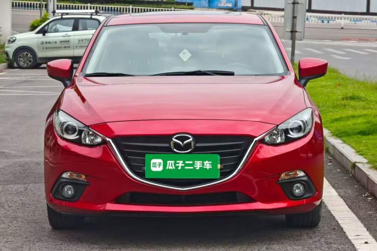 Used Mazda 3 Axela 2014 Hatchback 2.0L Automatic Sport Model Front
