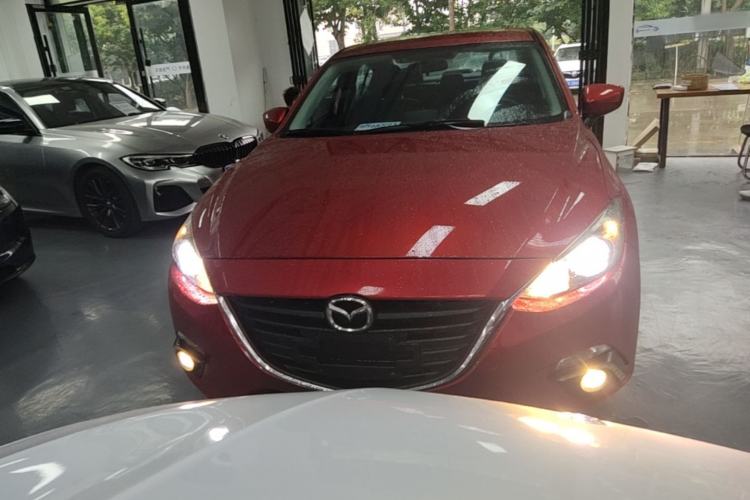 Used Mazda 3 Axela 2014 Sedan 2.0L Automatic Sport Model Front