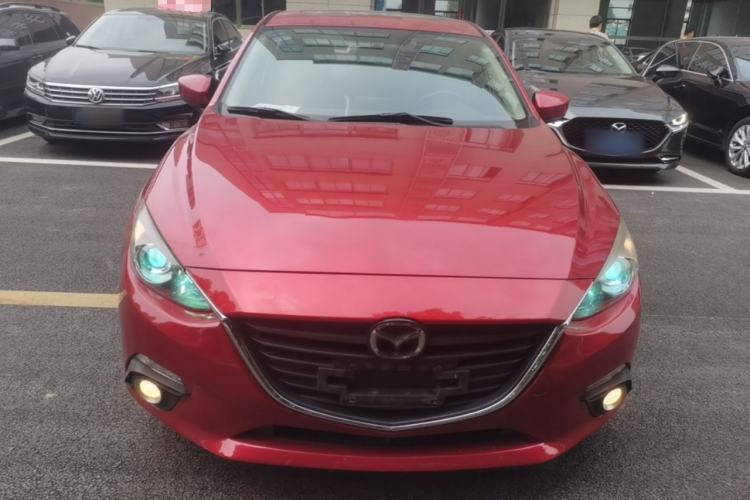 Used Mazda 3 Axela 2014 Sedan 1.5L Automatic Luxury Model Front