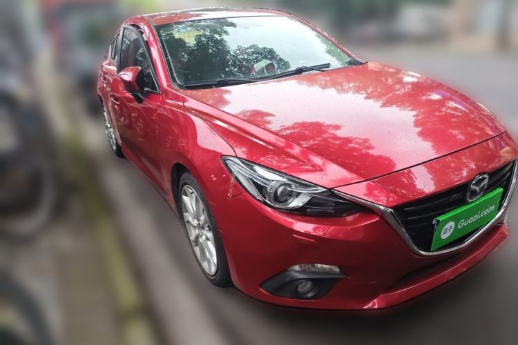 Used Mazda 3 Axela 2014 Hatchback 2.0L Automatic Flagship Model Front Right 45 Deg