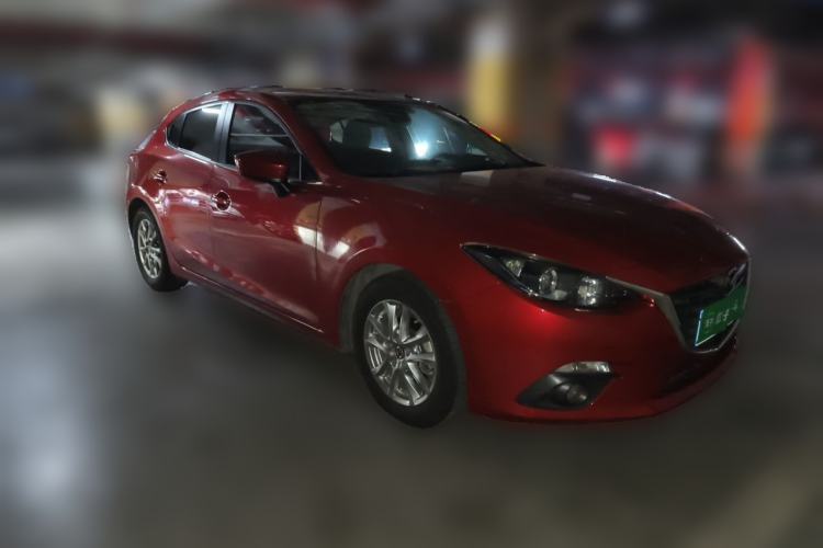 Used Mazda 3 Axela 2014 Hatchback 1.5L Automatic Luxury Model Front Right 45 Deg