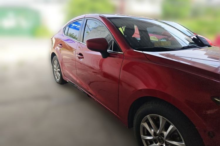 Used Mazda 3 Axela 2014 Sedan 1.5L Automatic Comfort Model Front Right 45 Deg