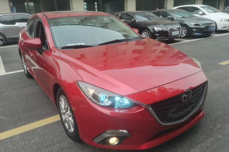Used Mazda 3 Axela 2014 Sedan 1.5L Automatic Luxury Model Front Right 45 Deg