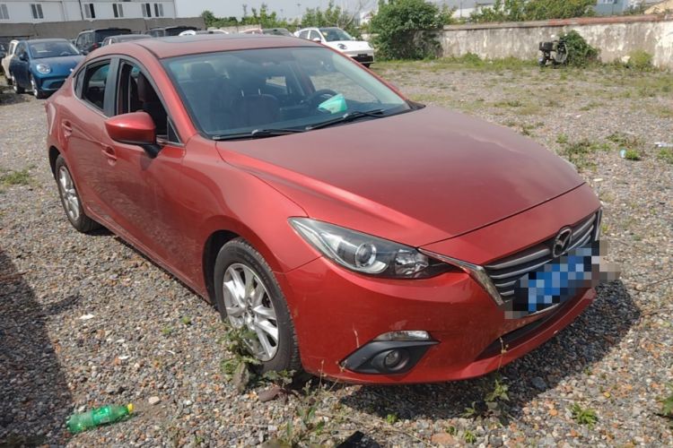 Used Mazda 3 Axela 2014 Sedan 1.5L Automatic Luxury Model Front Right 45 Deg