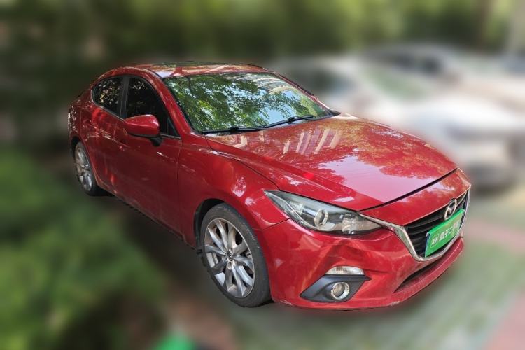 Used Mazda 3 Axela 2014 Sedan 2.0L Automatic Flagship Model Front Right 45 Deg