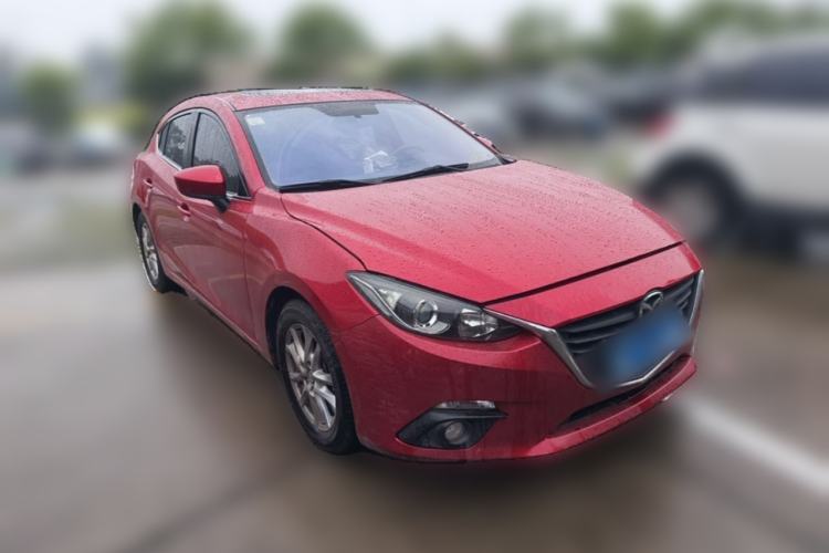 Used Mazda 3 Axela 2014 Hatchback 1.5L Automatic Luxury Model Front Right 45 Deg
