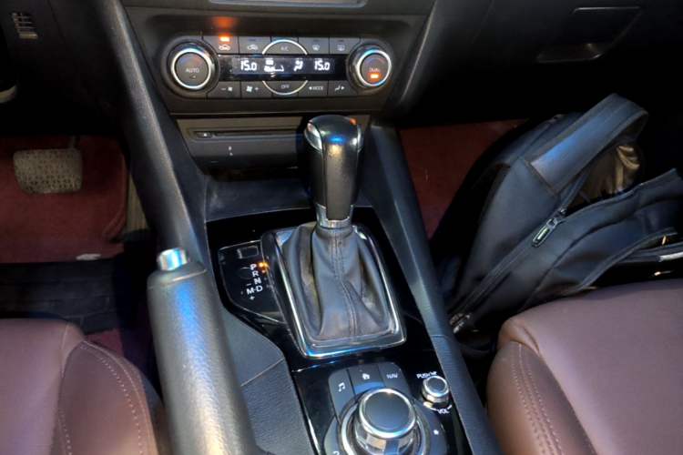 Used Mazda 3 Axela 2014 Sedan 1.5L Automatic Luxury Model Gear Lever