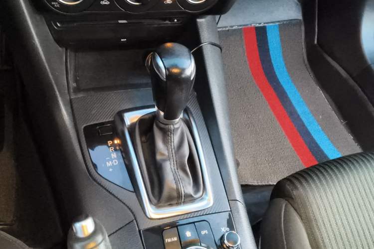 Used Mazda 3 Axela 2014 Sedan 1.5L Automatic Comfort Model Gear Lever