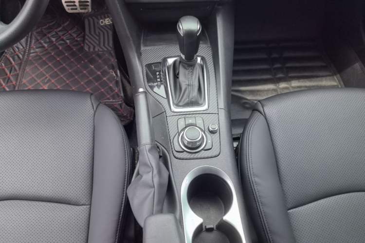 Used Mazda 3 Axela 2014 Hatchback 1.5L Automatic Luxury Model Gear Lever