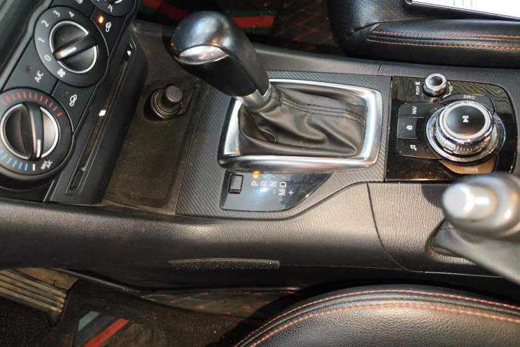 Used Mazda 3 Axela 2014 Sedan 1.5L Automatic Comfort Model Gear Lever