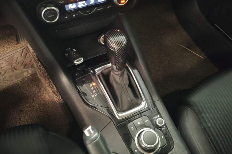 Used Mazda 3 Axela 2014 Sedan 1.5L Automatic Luxury Model Gear Lever