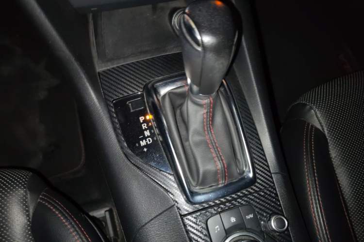 Used Mazda 3 Axela 2014 Sedan 2.0L Automatic Sport Model Gear Lever