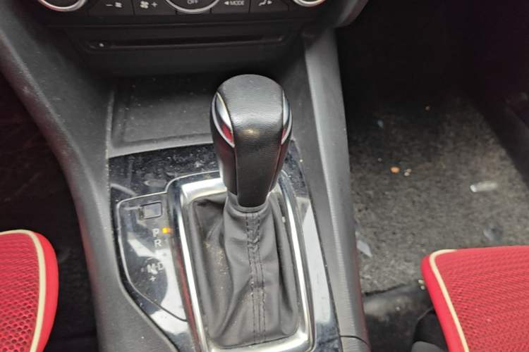 Used Mazda 3 Axela 2014 Sedan 1.5L Automatic Luxury Model Gear Lever