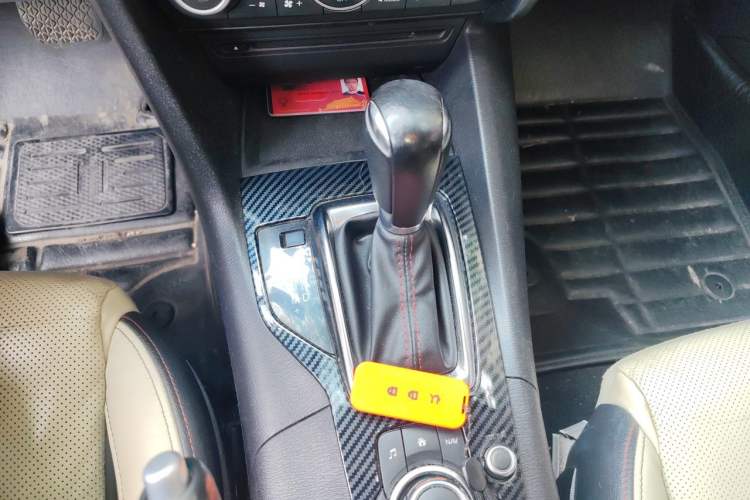 Used Mazda 3 Axela 2014 Sedan 2.0L Automatic Sport Model Gear Lever