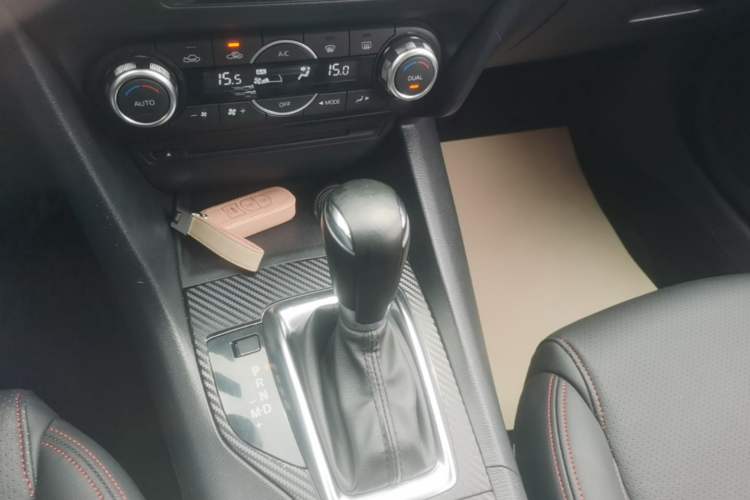Used Mazda 3 Axela 2014 Sedan 1.5L Automatic Luxury Model Gear Lever