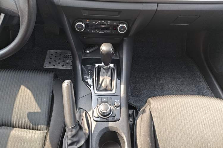 Used Mazda 3 Axela 2014 Sedan 1.5L Automatic Luxury Model Gear Lever