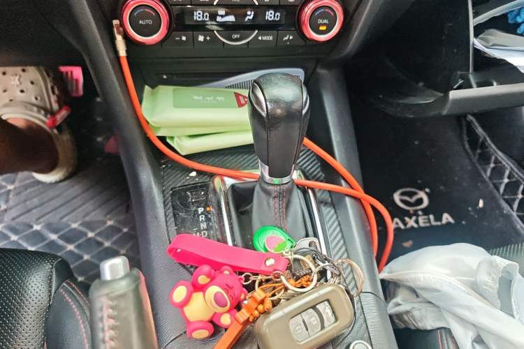 Used Mazda 3 Axela 2014 Sedan 1.5L Automatic Prestige Model Gear Lever