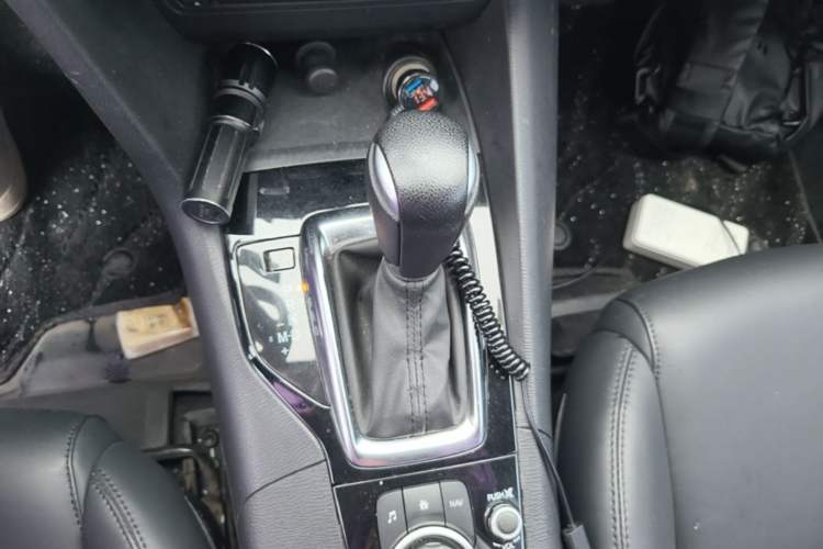 Used Mazda 3 Axela 2014 Hatchback 1.5L Automatic Luxury Model Gear Lever
