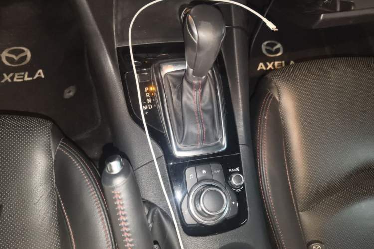 Used Mazda 3 Axela 2014 Hatchback 1.5L Automatic Prestige Model Gear Lever