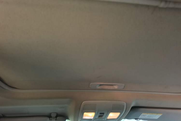 Used Mazda 3 Axela 2014 Sedan 1.5L Automatic Luxury Model Headliner