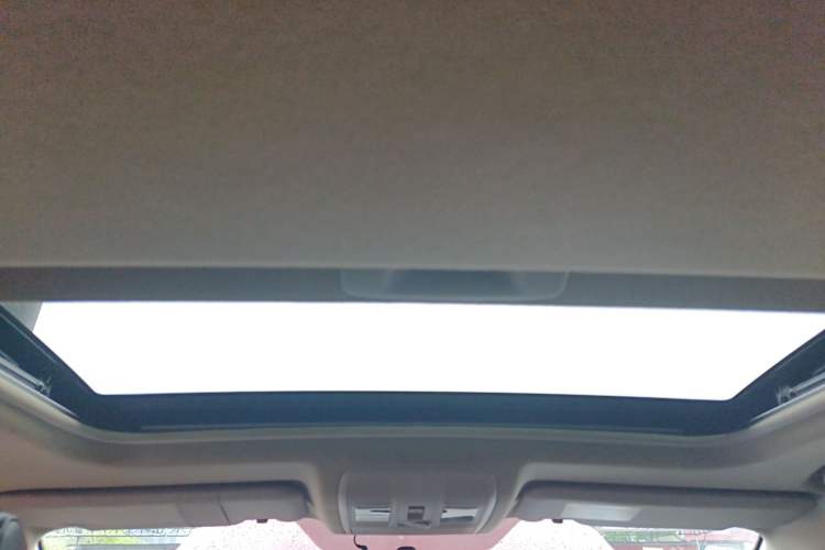 Used Mazda 3 Axela 2014 Sedan 1.5L Automatic Luxury Model Headliner