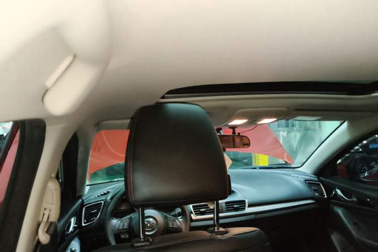 Used Mazda 3 Axela 2014 Hatchback 2.0L Automatic Sport Model Headliner