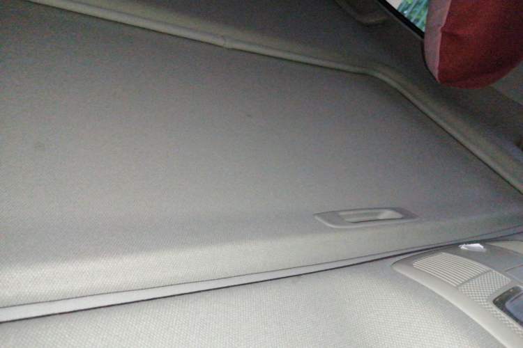 Used Mazda 3 Axela 2014 Sedan 1.5L Automatic Luxury Model Headliner