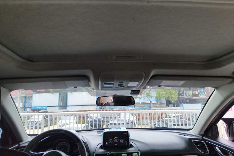 Used Mazda 3 Axela 2014 Sedan 1.5L Automatic Luxury Model Headliner