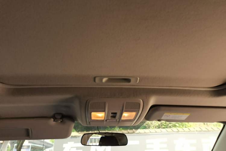 Used Mazda 3 Axela 2014 Sedan 1.5L Automatic Luxury Model Headliner