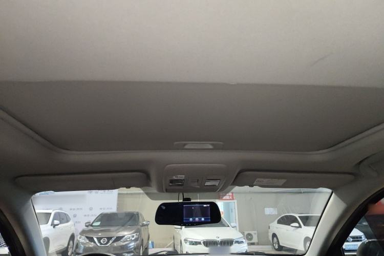 Used Mazda 3 Axela 2014 Sedan 1.5L Automatic Luxury Model Headliner
