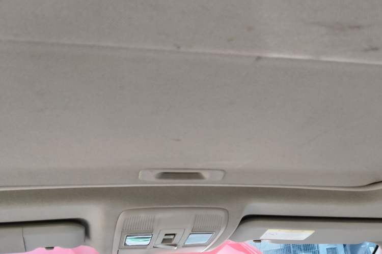 Used Mazda 3 Axela 2014 Sedan 2.0L Automatic Flagship Model Headliner
