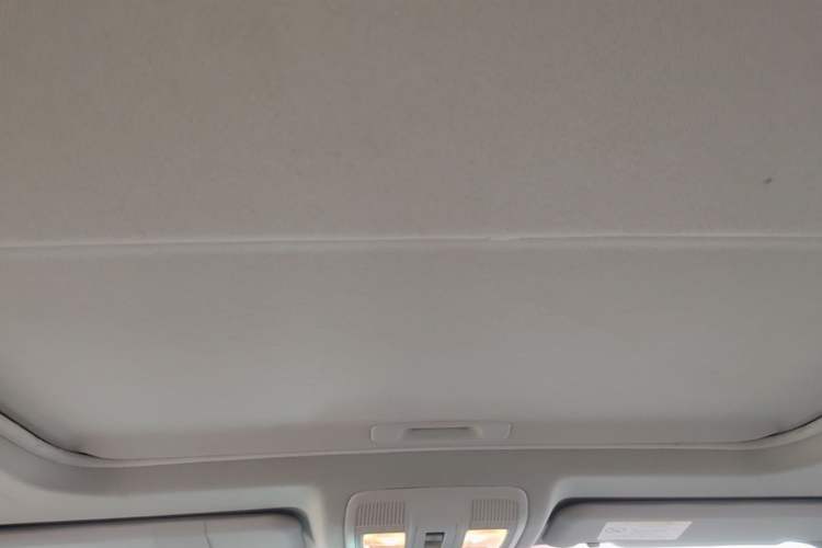 Used Mazda 3 Axela 2014 Sedan 1.5L Automatic Luxury Model Headliner