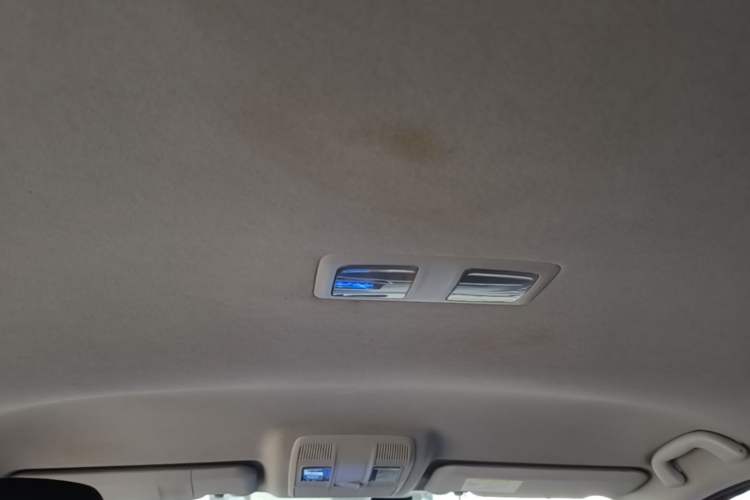 Used Mazda 3 Axela 2014 Sedan 1.5L Manual Comfort Model Headliner