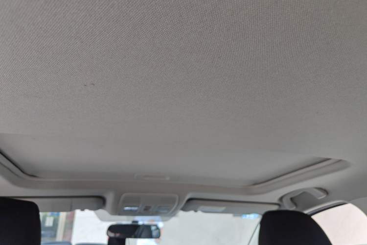 Used Mazda 3 Axela 2014 Sedan 1.5L Automatic Luxury Model Headliner