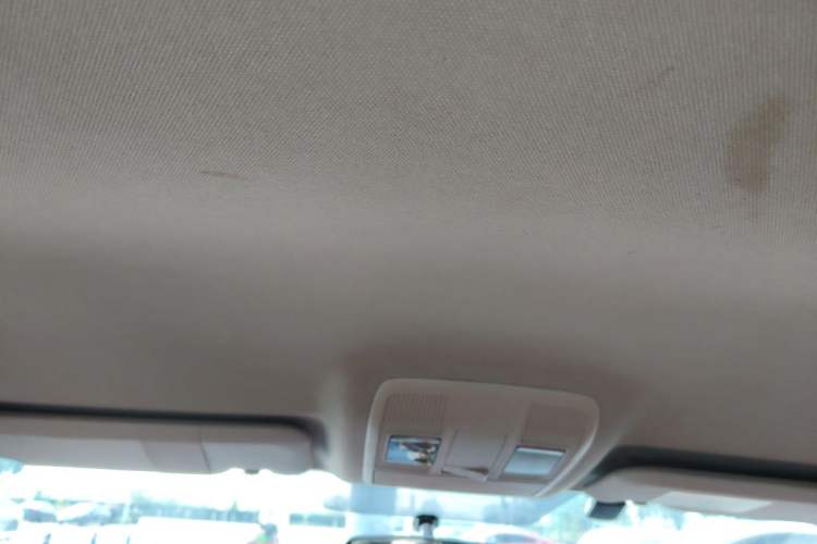 Used Mazda 3 Axela 2014 Sedan 1.5L Automatic Comfort Model Headliner