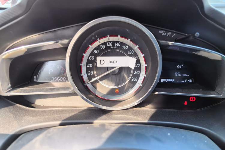 Used Mazda 3 Axela 2014 Sedan 1.5L Automatic Comfort Model Instrument Cluster