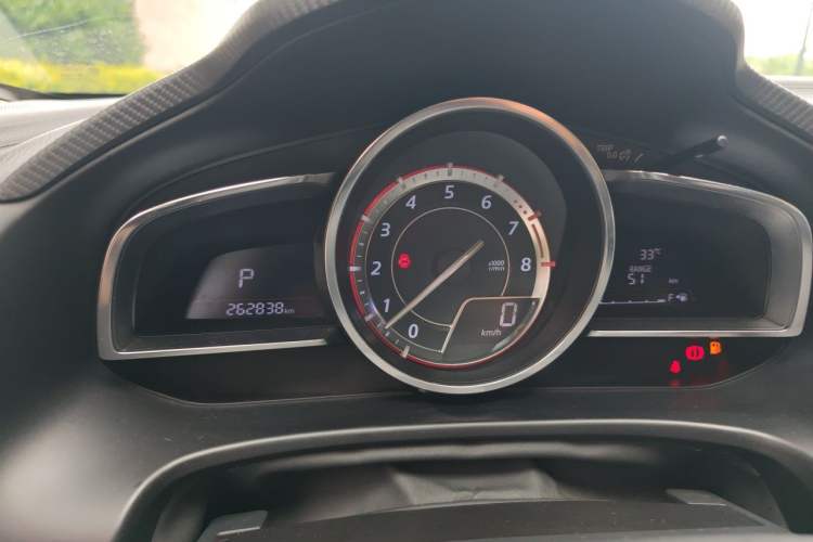 Used Mazda 3 Axela 2014 Sedan 2.0L Automatic Flagship Model Instrument Cluster