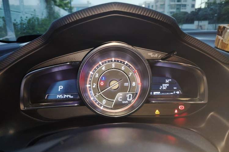 Used Mazda 3 Axela 2014 Sedan 2.0L Automatic Flagship Model Instrument Cluster