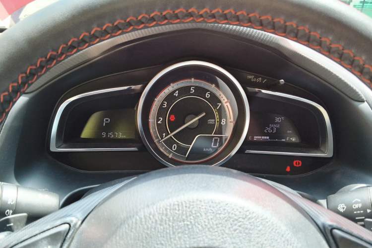 Used Mazda 3 Axela 2014 Sedan 2.0L Automatic Flagship Model Instrument Cluster