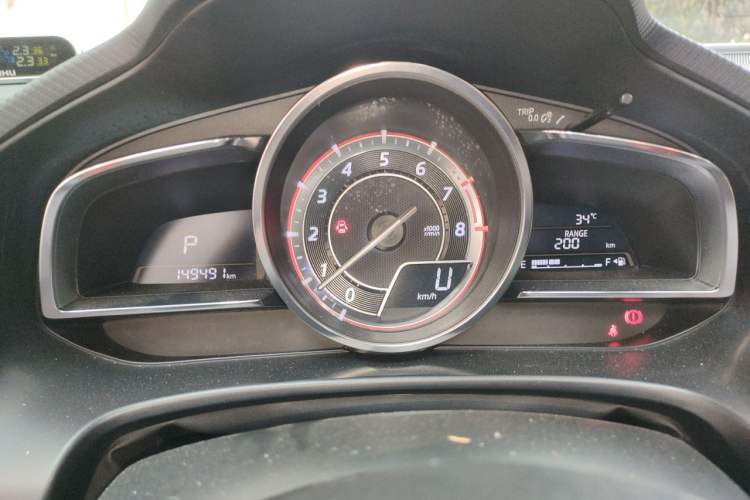 Used Mazda 3 Axela 2014 Hatchback 2.0L Automatic Flagship Model Instrument Cluster