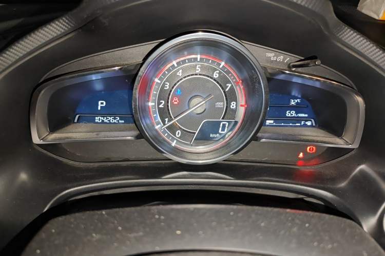 Used Mazda 3 Axela 2014 Sedan 2.0L Automatic Flagship Model Instrument Cluster