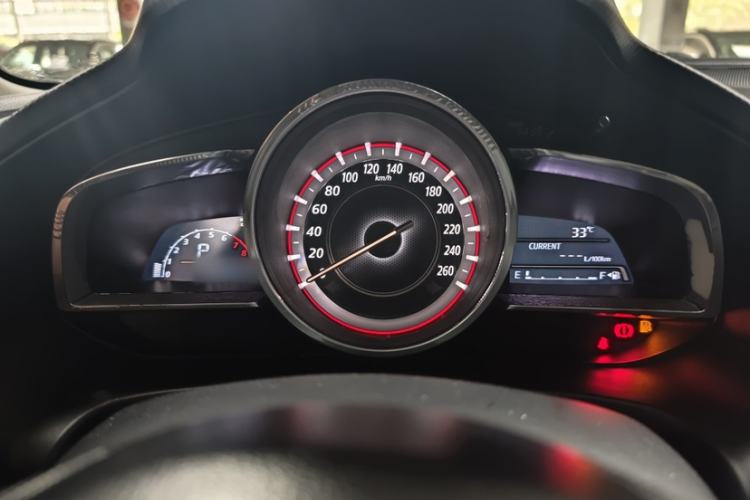 Used Mazda 3 Axela 2014 Sedan 2.0L Automatic Sport Model Interior 1