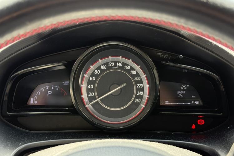 Used Mazda 3 Axela 2014 Sedan 1.5L Automatic Luxury Model Interior 6